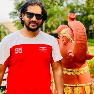 Meet your Posher, Murali